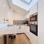 Apartment Tour D'auvergne: Near Cathedral And Place De Jaude Clermont-Ferrand