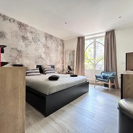 Διαμέρισμα Tour D'auvergne - En Plein Centre Ville, Proche De La Cathedrale Et De La Place De Jaude *