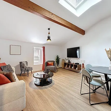 Tour D'auvergne - En Plein Centre Ville, Proche De La Cathedrale Et De La Place De Jaude *