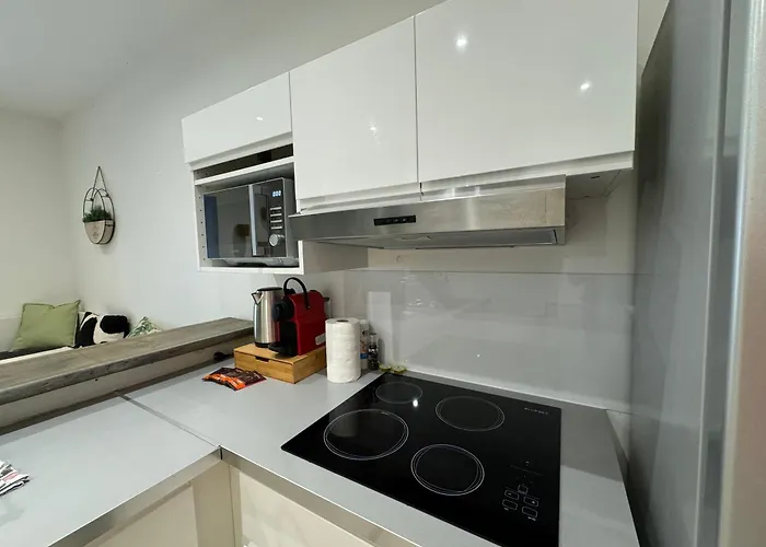 Tour D'auvergne - En Plein Centre Ville, Proche De La Cathédrale Et De La Place De Jaude *