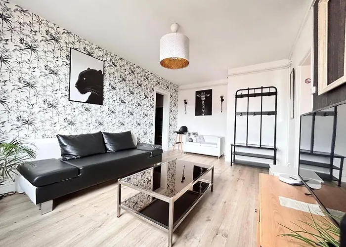 Tour D'auvergne - En Plein Centre Ville, Proche De La Cathedrale Et De La Place De Jaude 클레르몽페랑